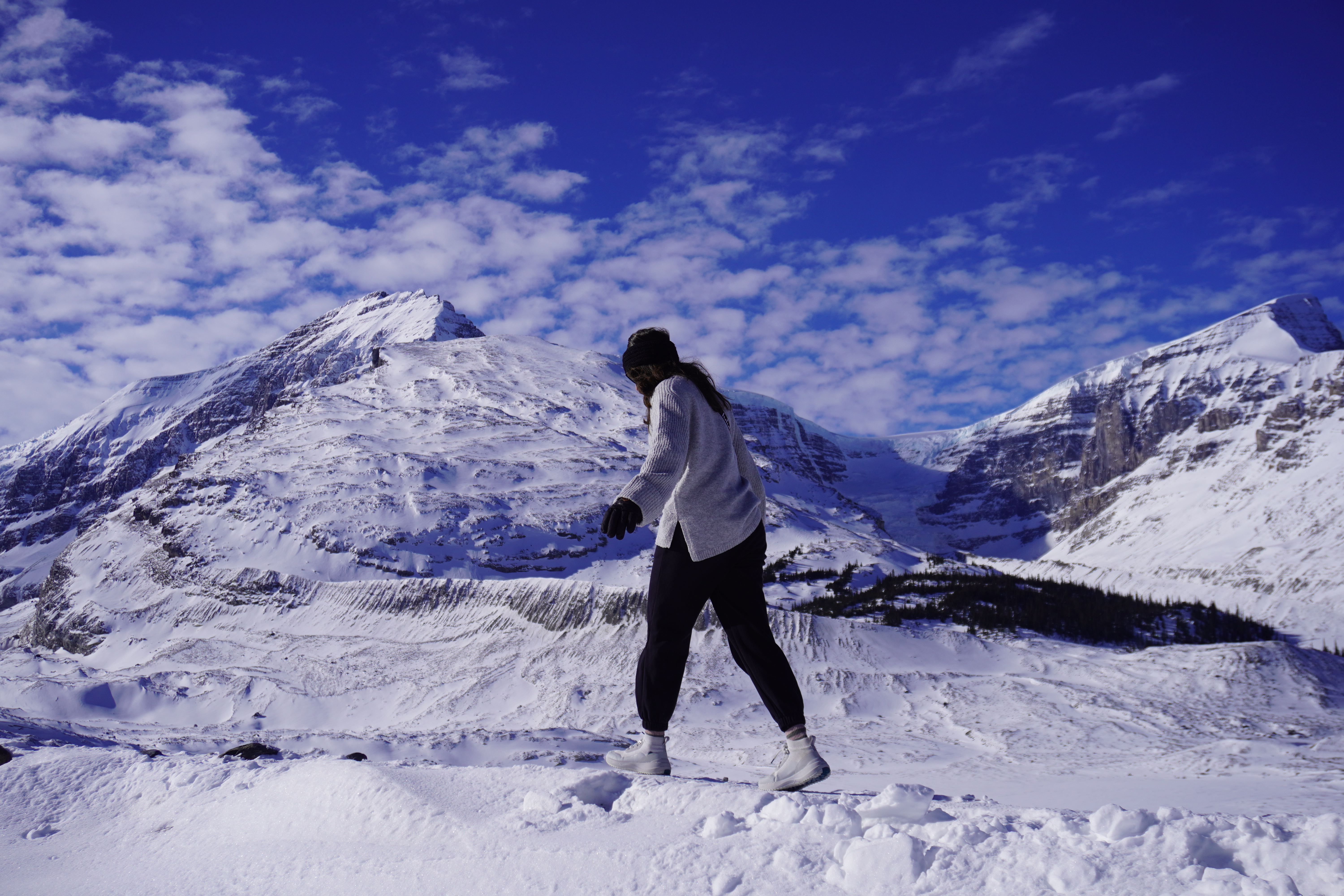 Explore Jasper: Winter Adventures in 4 Days